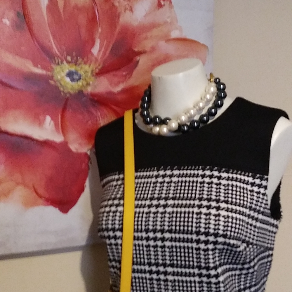 Tommy Hilfiger size 10 black and white dress.